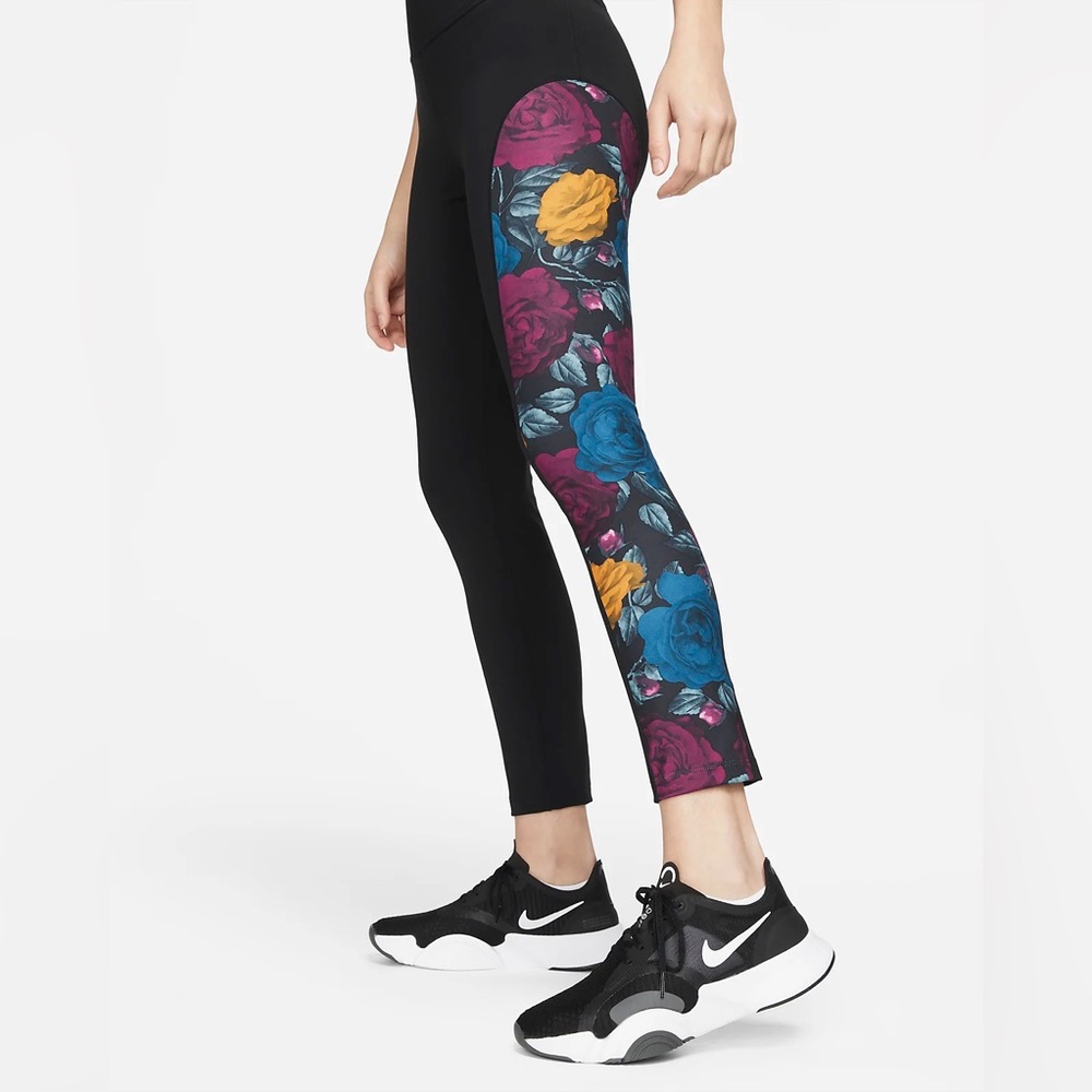 Nike Women’s Icon Clash 7/8 Mid Rise Training